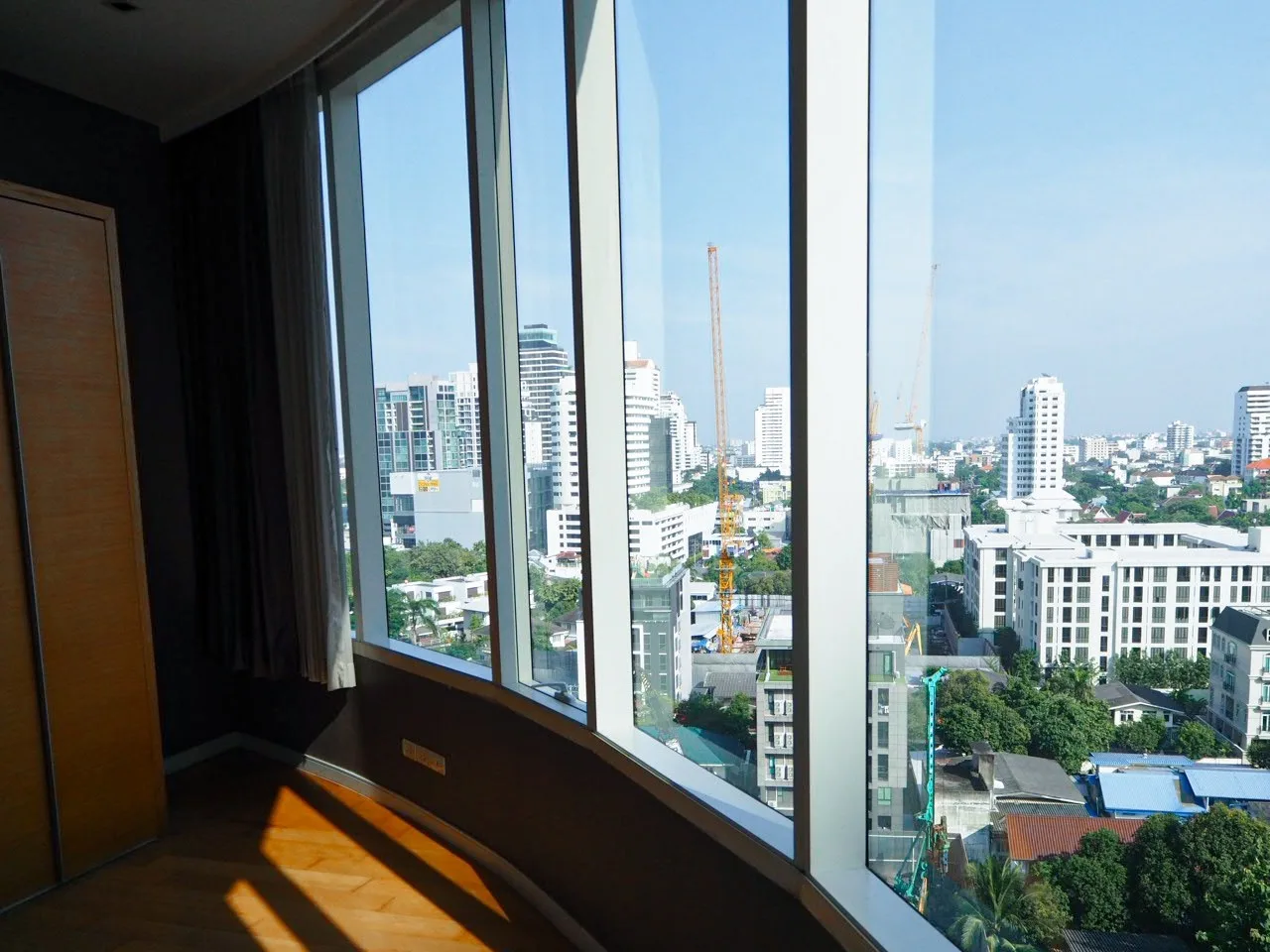 Property photos for Eight Thonglor Residence