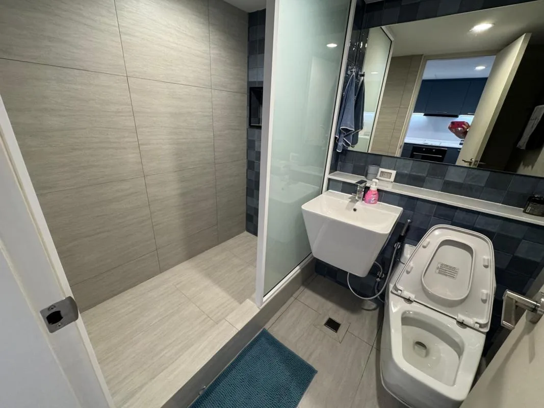 Property photos for Lake Avenue 16