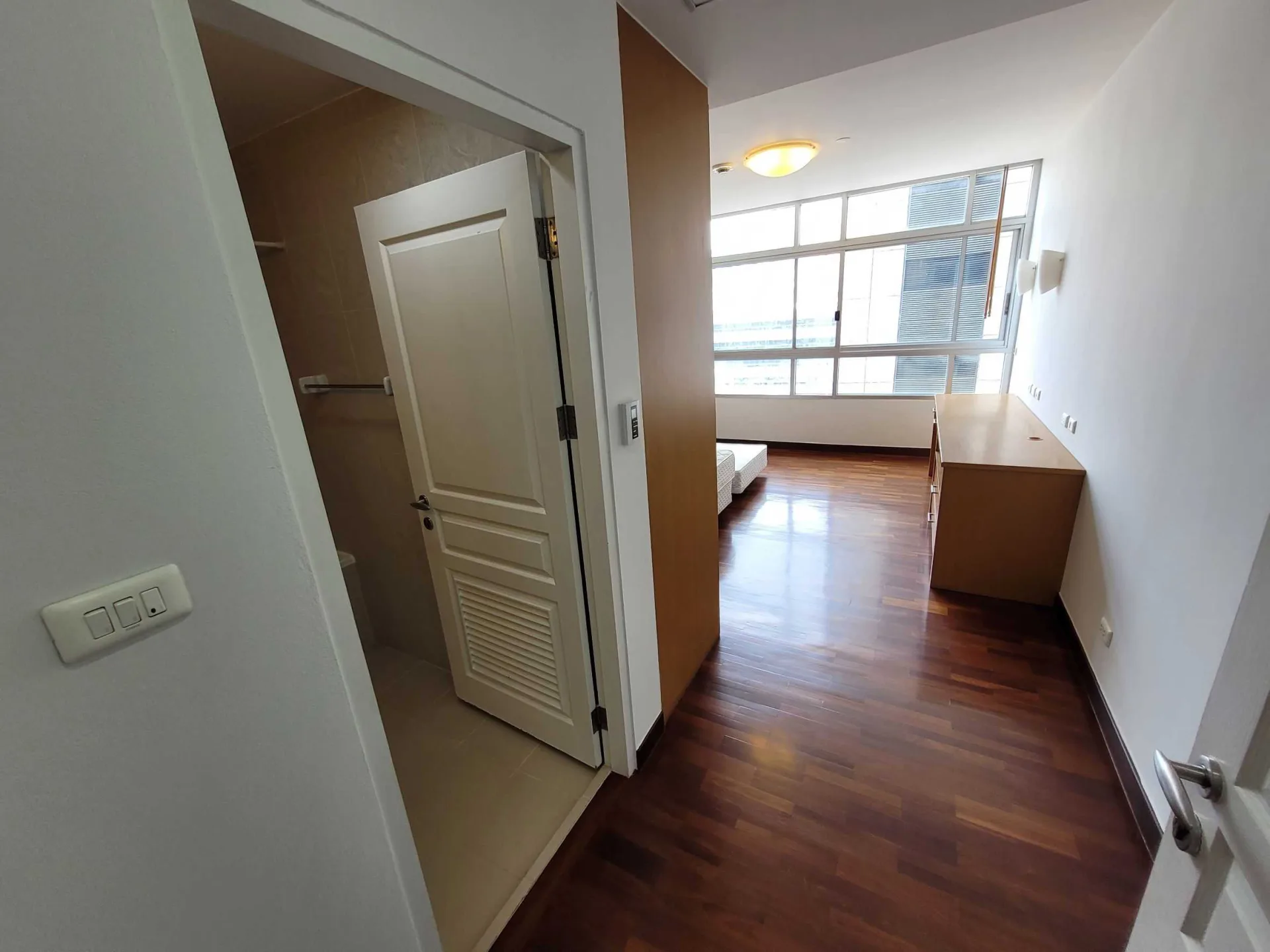 Property photos for Prasanmitr Thani Tower