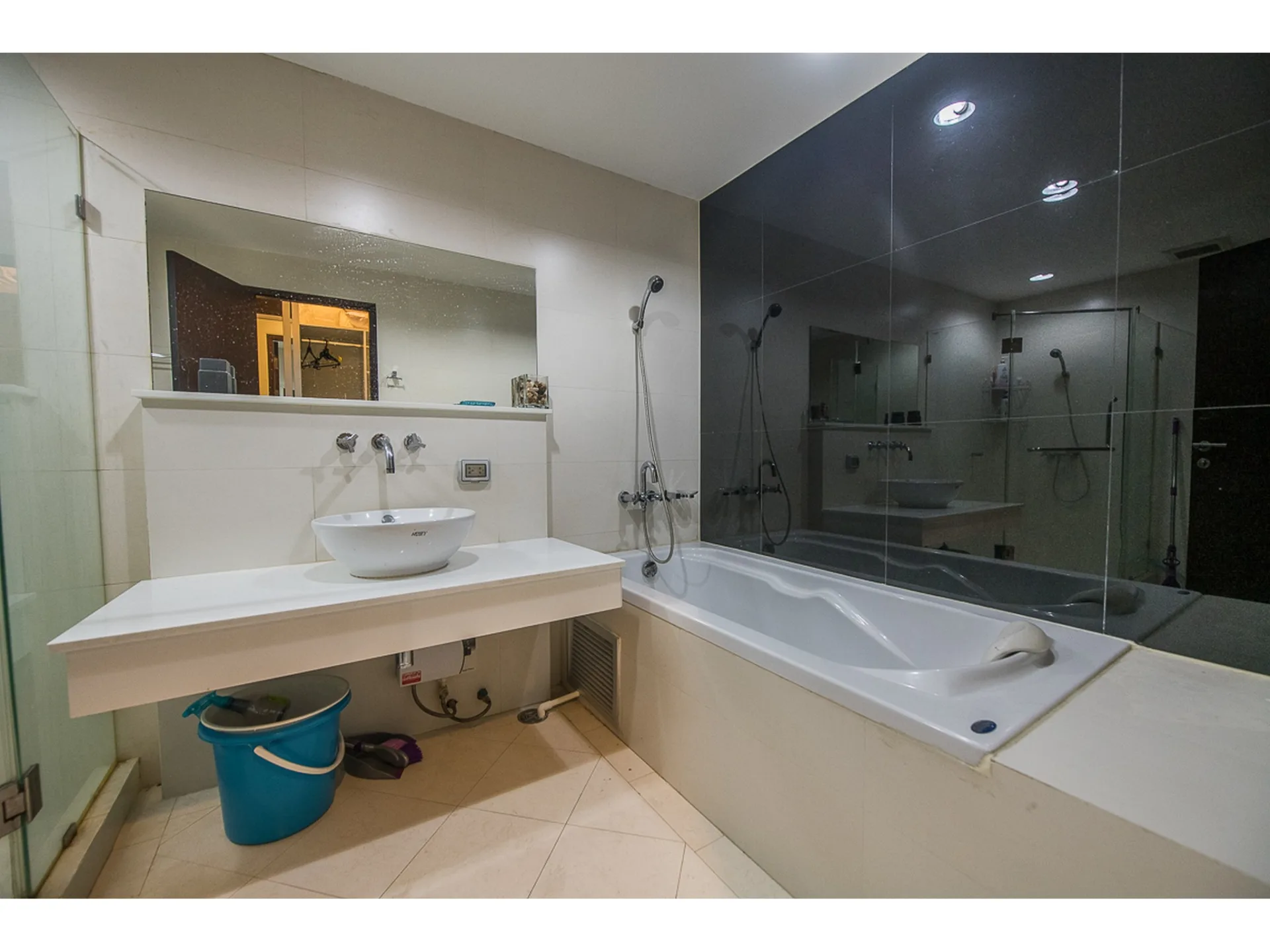 Property photos for The Address Sukhumvit 42