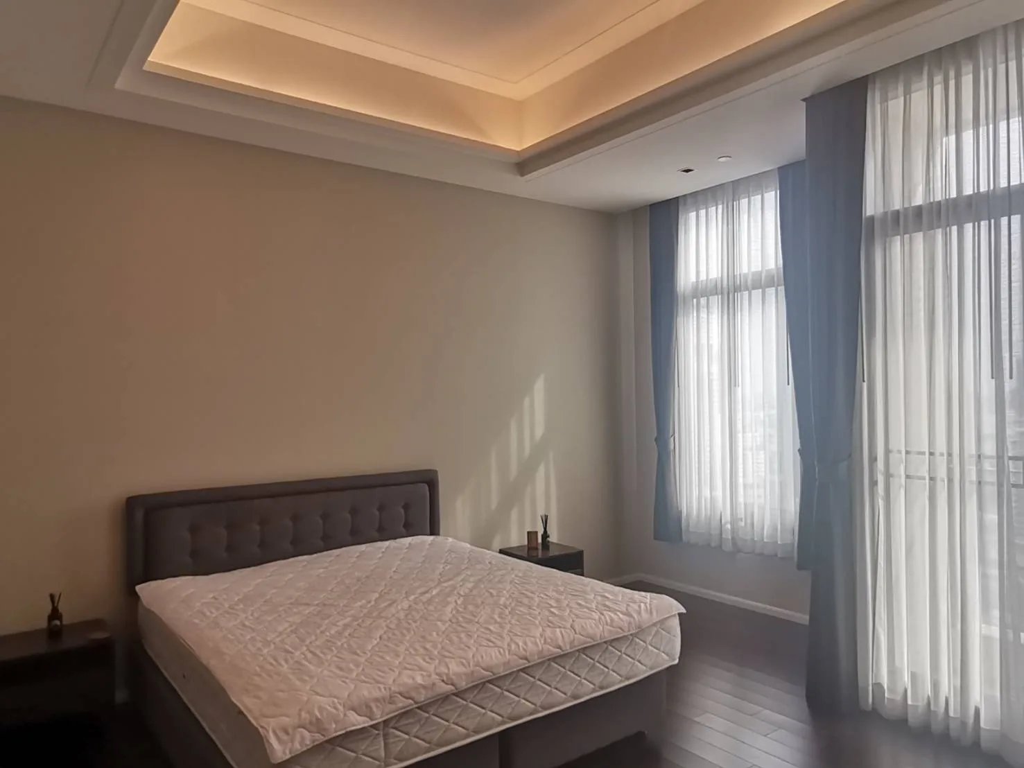 Property photos for The Diplomat 39
