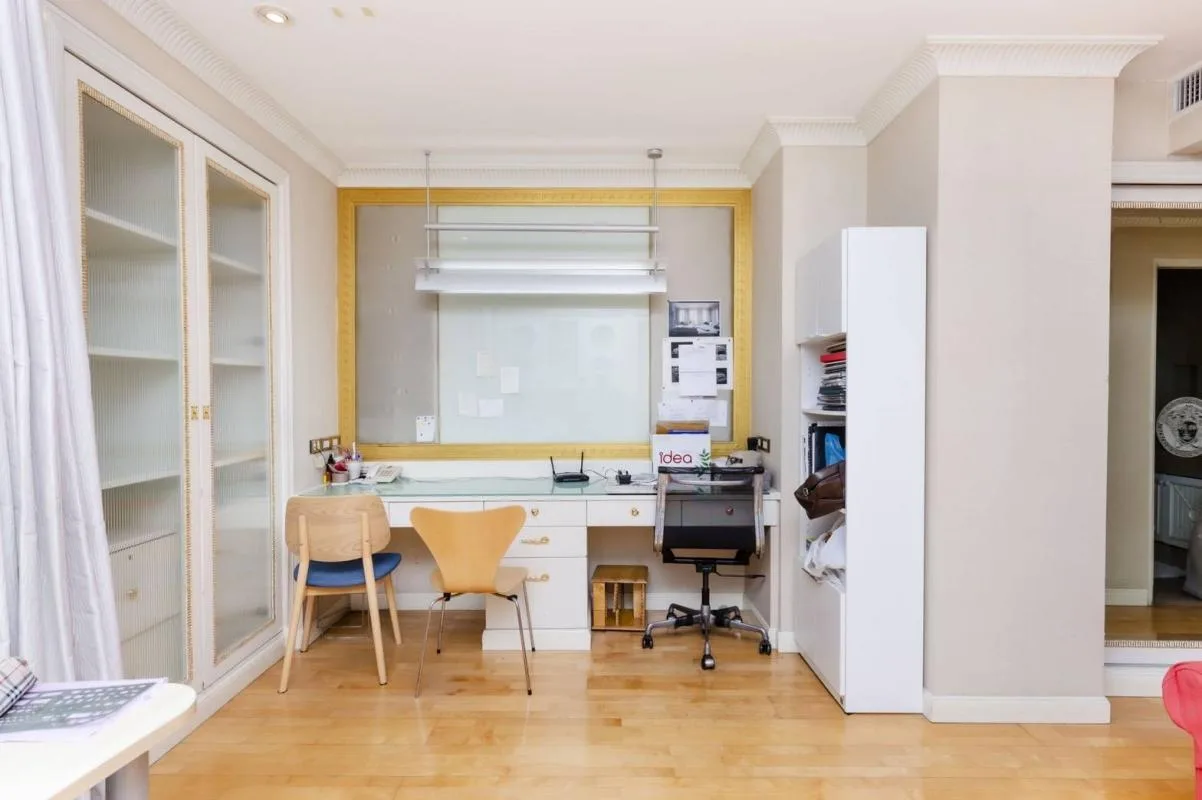 Property photos for Langsuan Ville