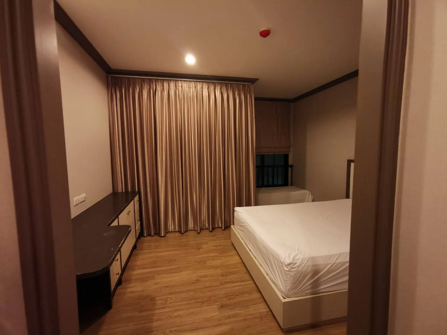 Property photos for The Reserve - Kasemsan 3