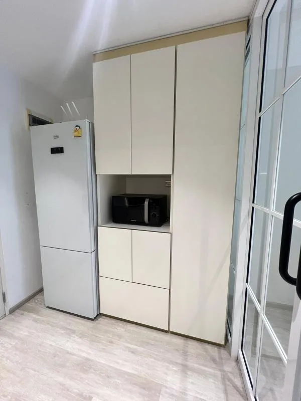 Property photos for The Clover Thonglor