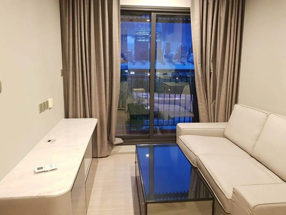 Property photos for Life Asoke Hype