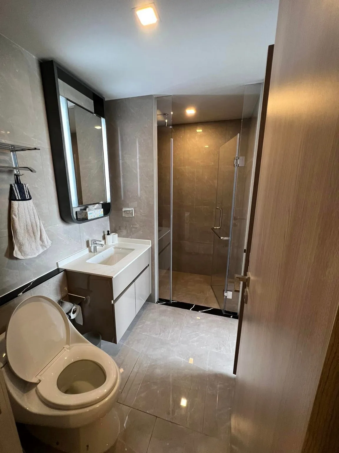 Property photos for One 9 Five Asoke - Rama 9