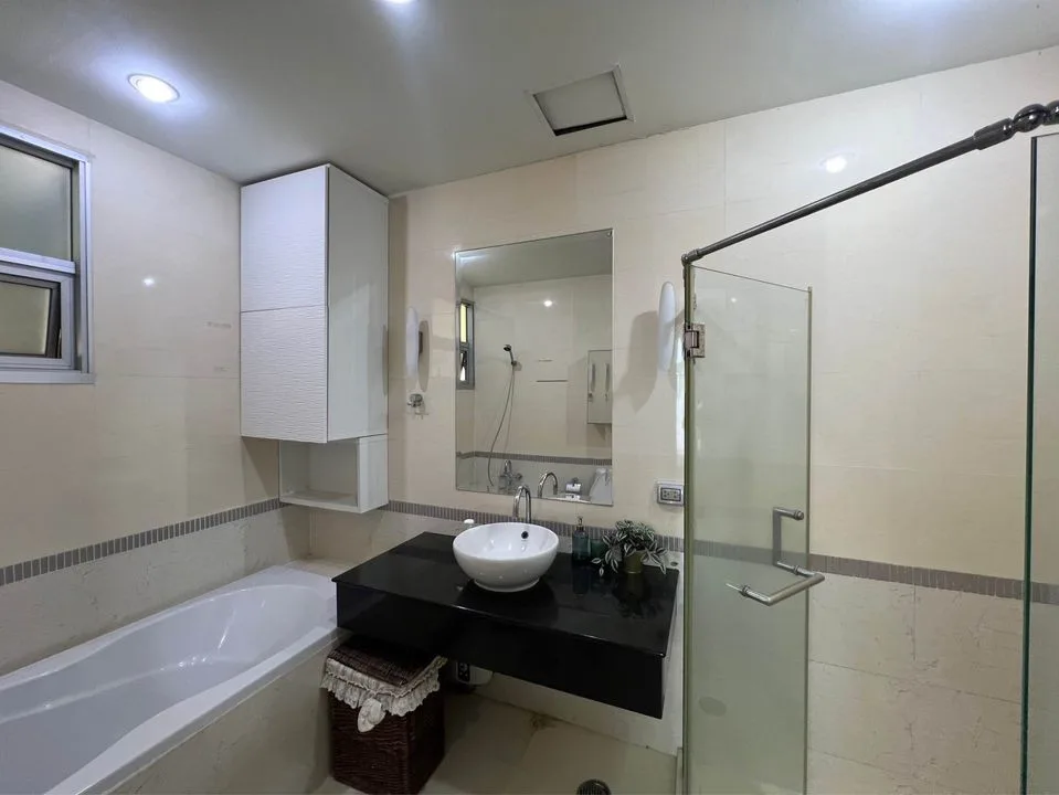 Property photos for Baan Klang Krung Siam - Pathumwan