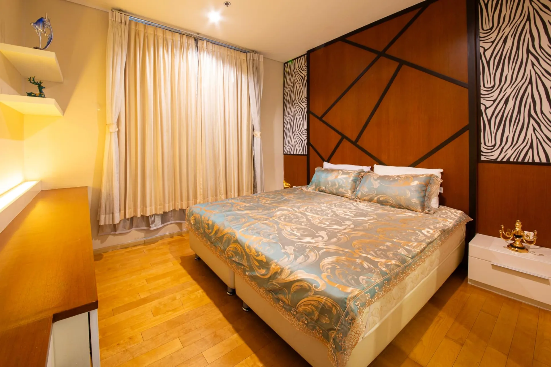 Property photos for Villa Asoke