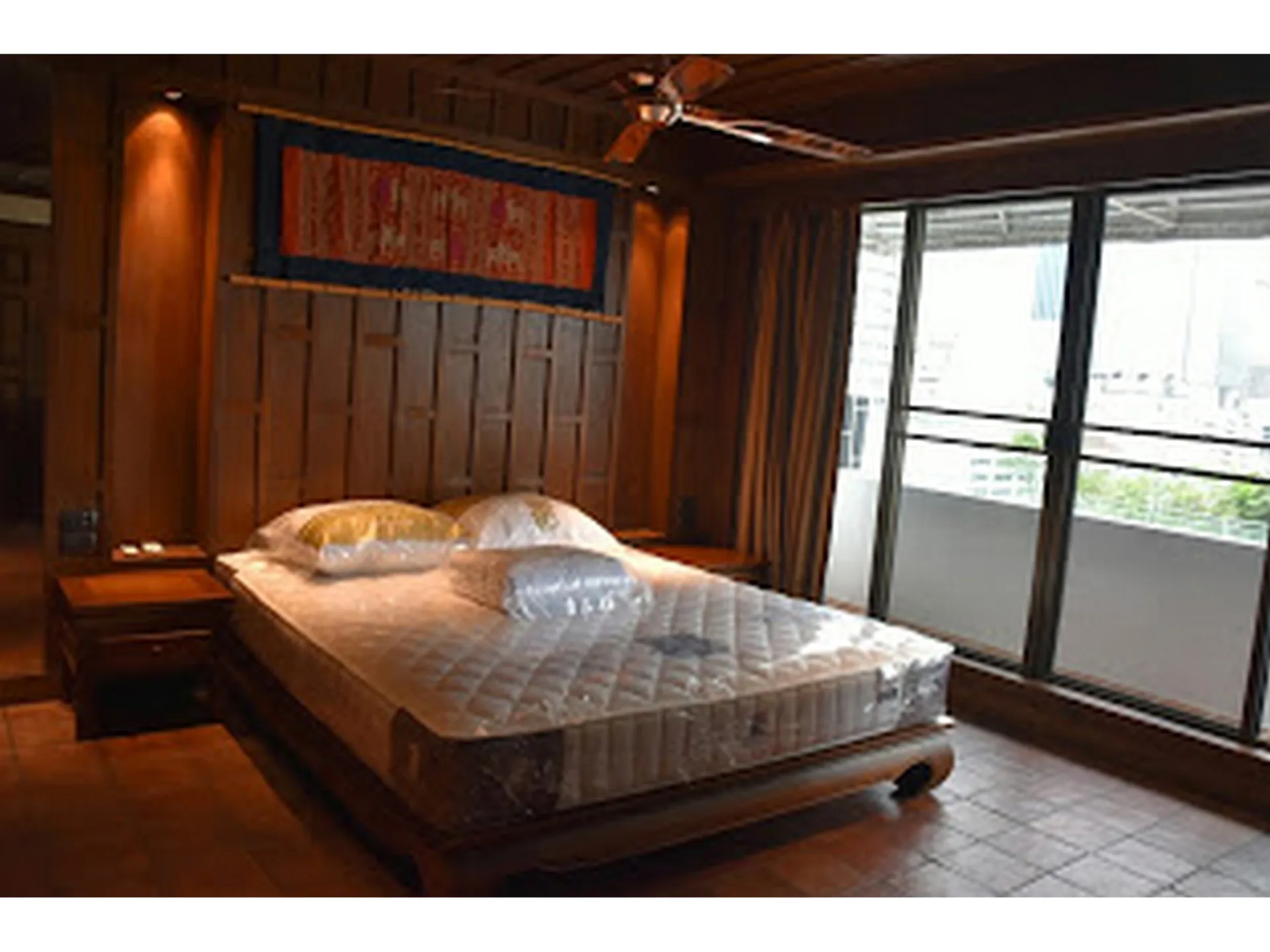 Property photos for Diamond Tower