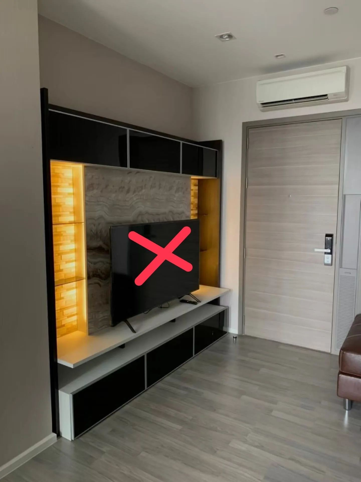 Property photos for The Room Sukhumvit 69