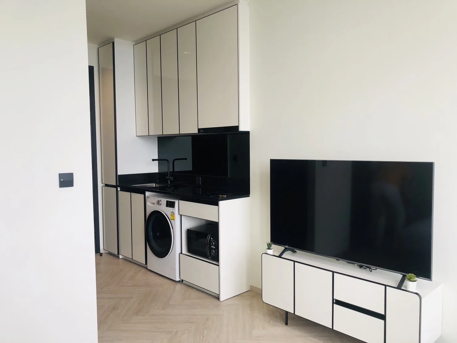 Property photos for Chapter Charoennakhorn-riverside