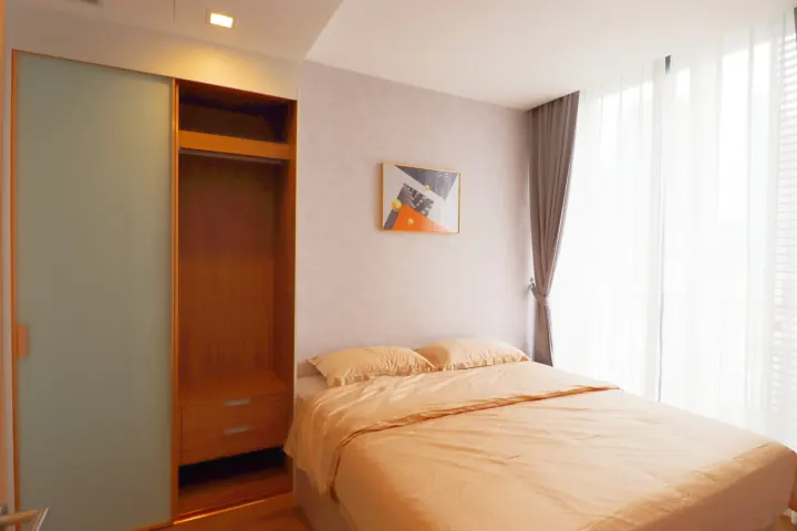 Property photos for Noble BE 33