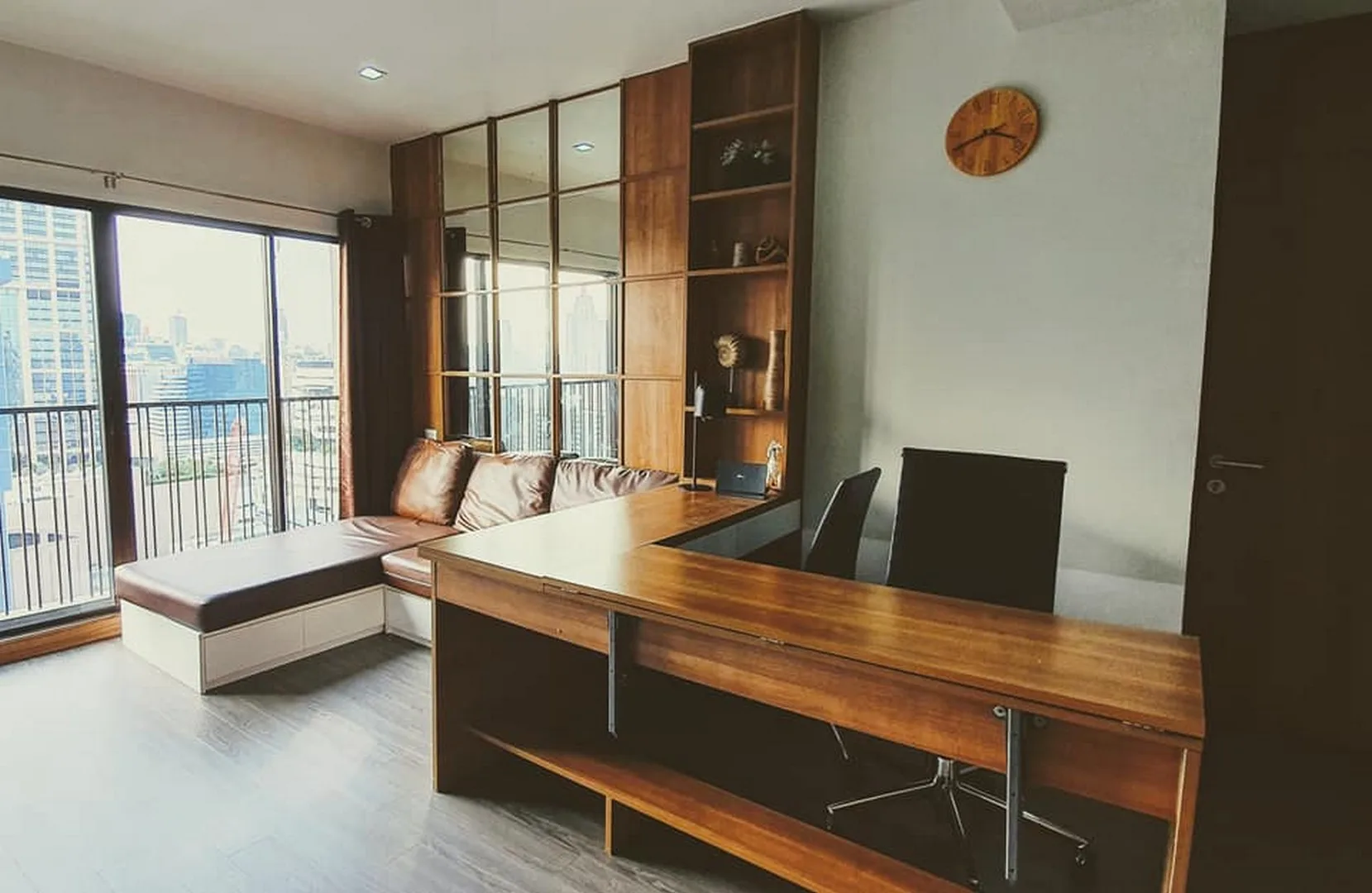 Property photos for Noble Refine