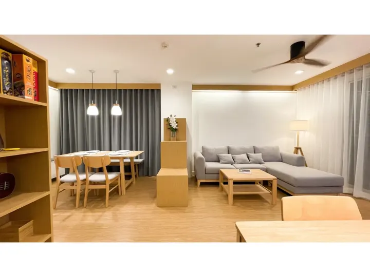 Property photos for Centric Scene Phaholyothin 9