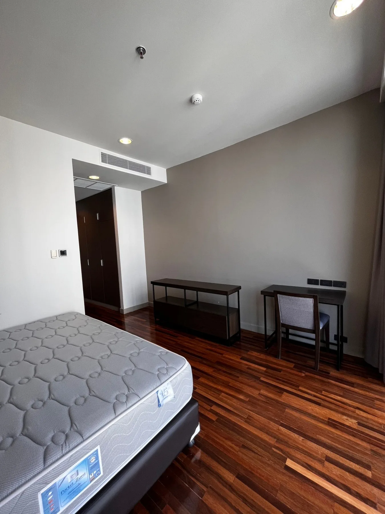 Property photos for Piya Residence 28 -30