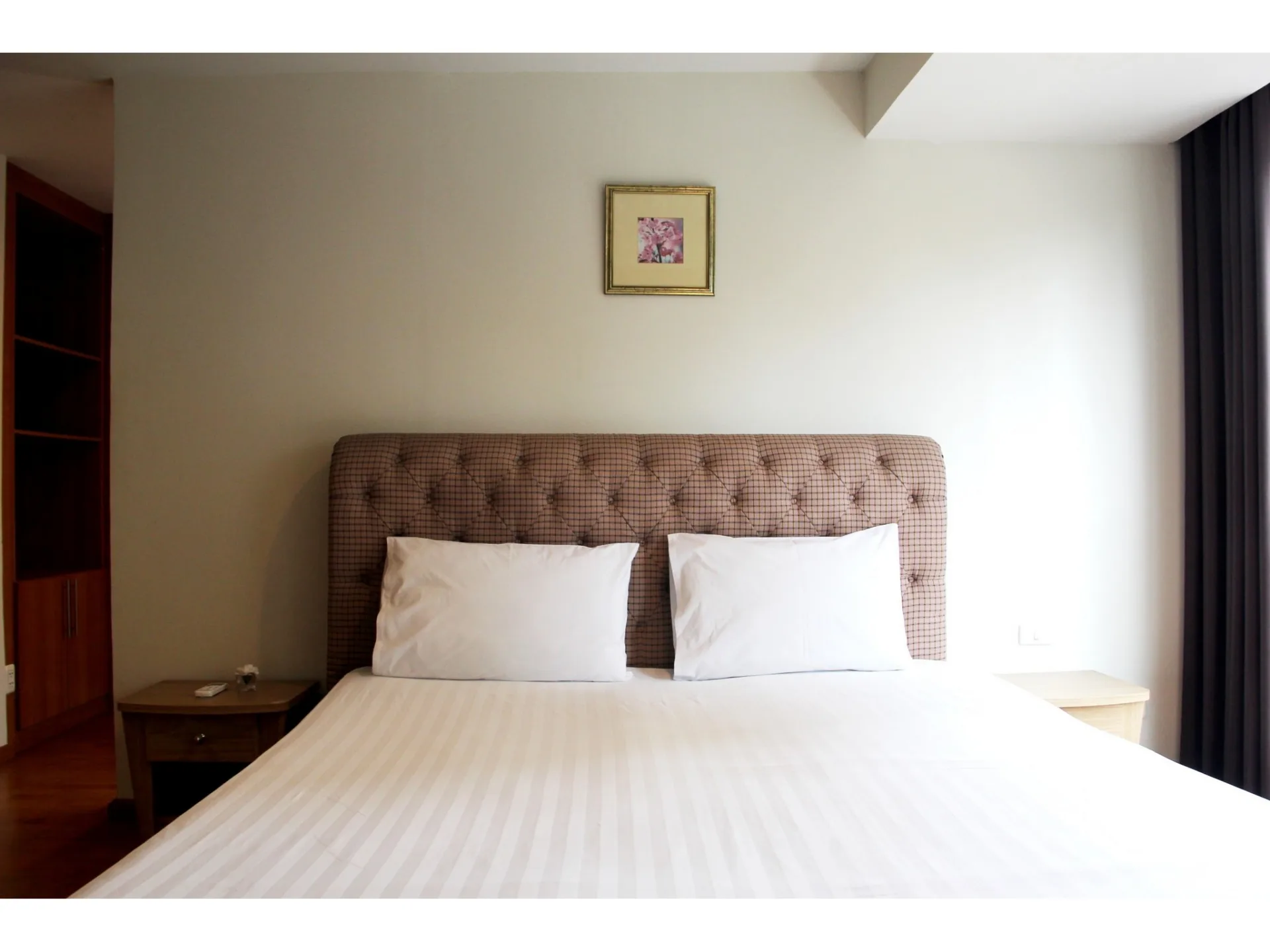 Property photos for The Waterford Diamond