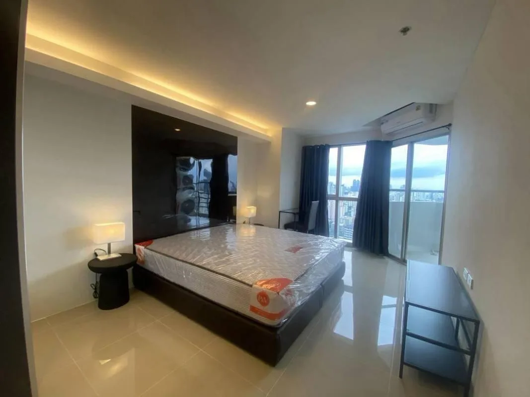 Property photos for The Waterford Diamond