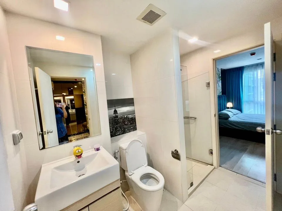 Property photos for Metro Luxe Rama 4