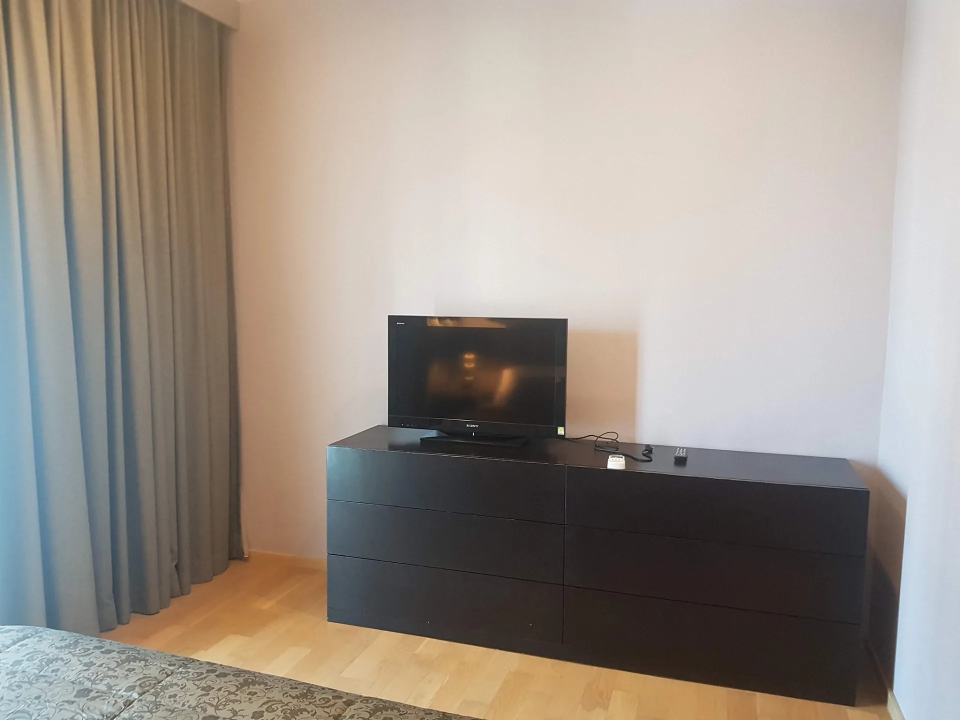 Property photos for Noble Reveal