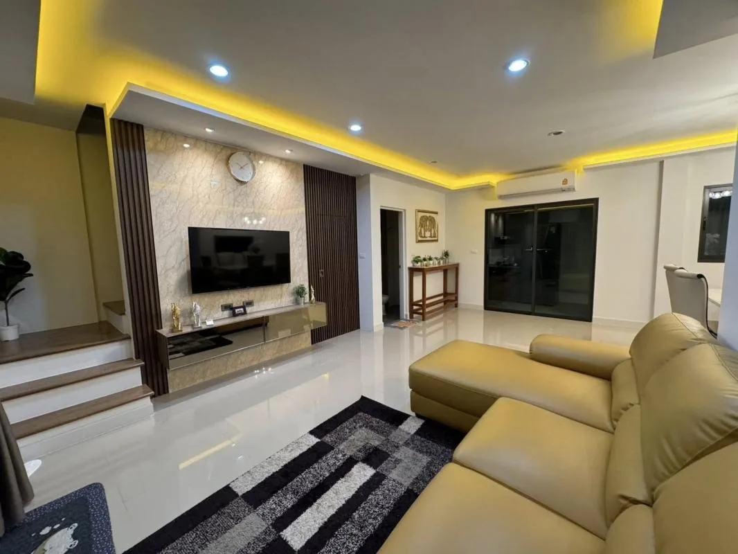Property photos for Pleno Sukhumvit-bangna 2