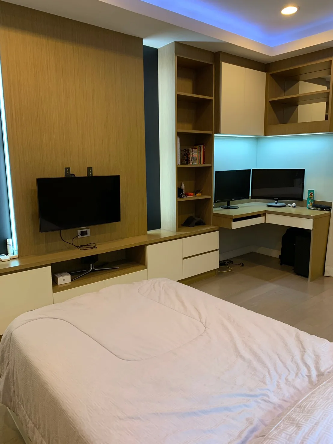 Property photos for The Crest Sukhumvit 34