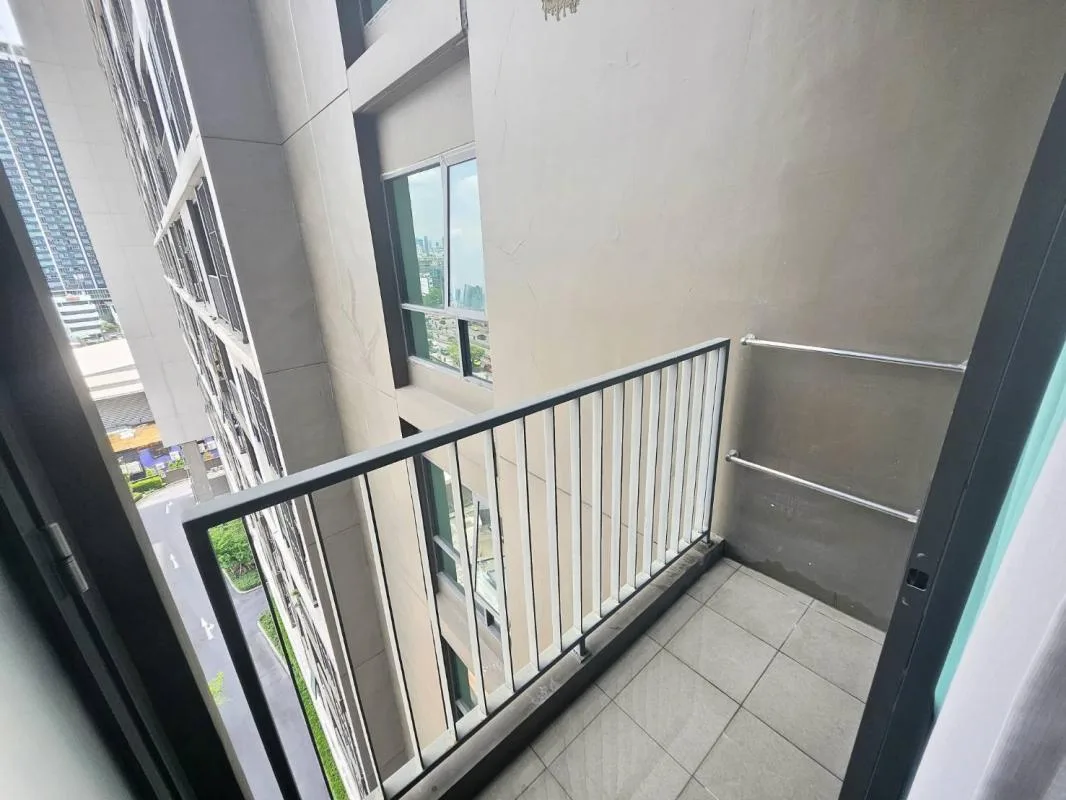 Property photos for Centric Huay Kwang Station