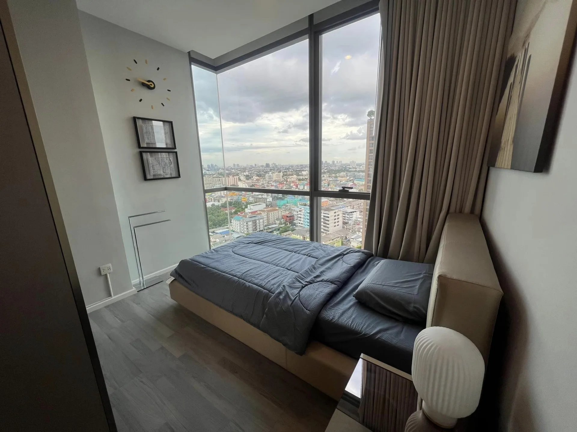 Property photos for The Room Sukhumvit 69