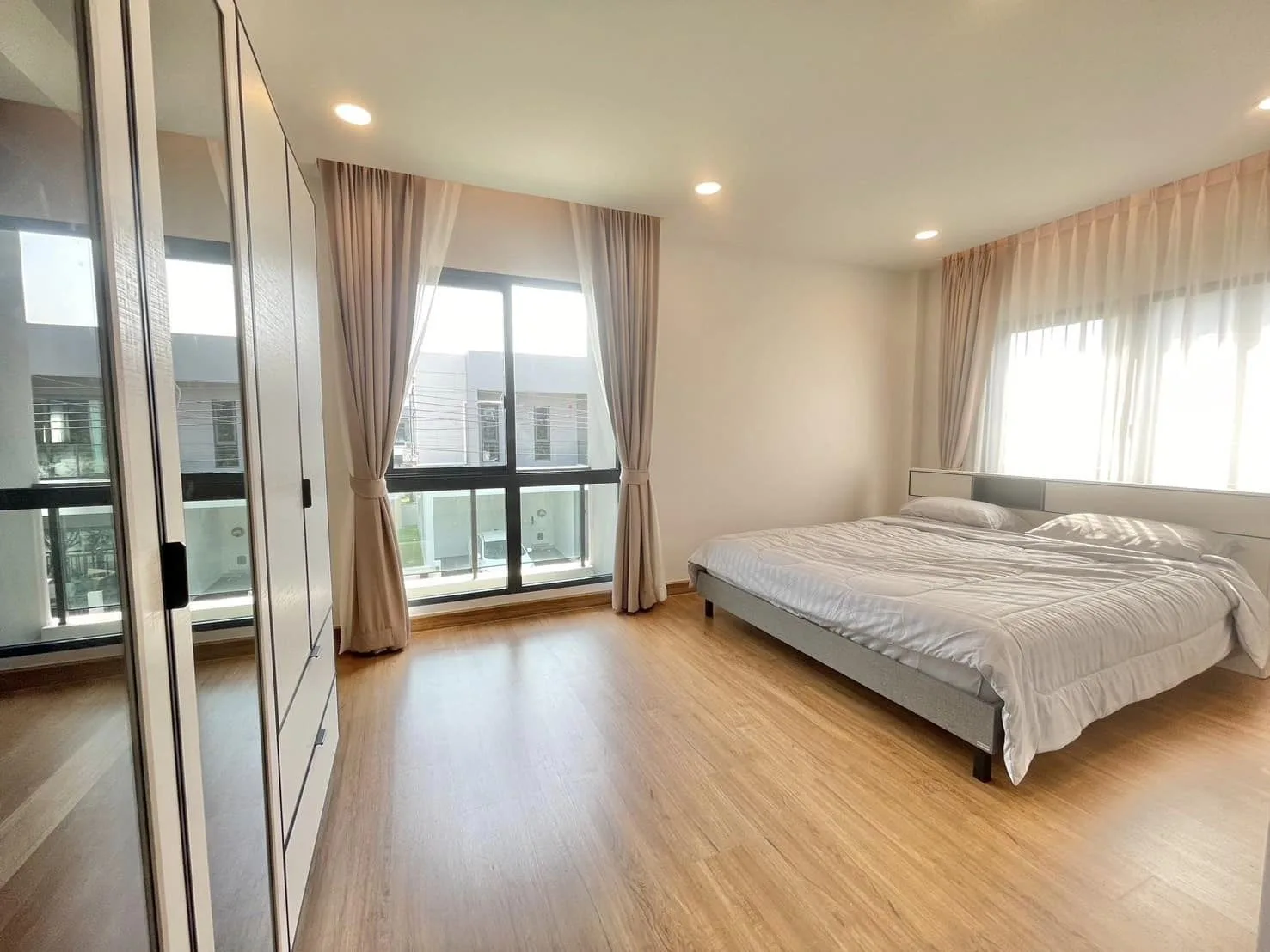 Property photos for Centro Bangna - Km.7