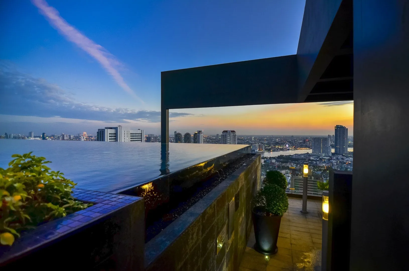 Property photos for Urbano Absolute Sathon - Taksin