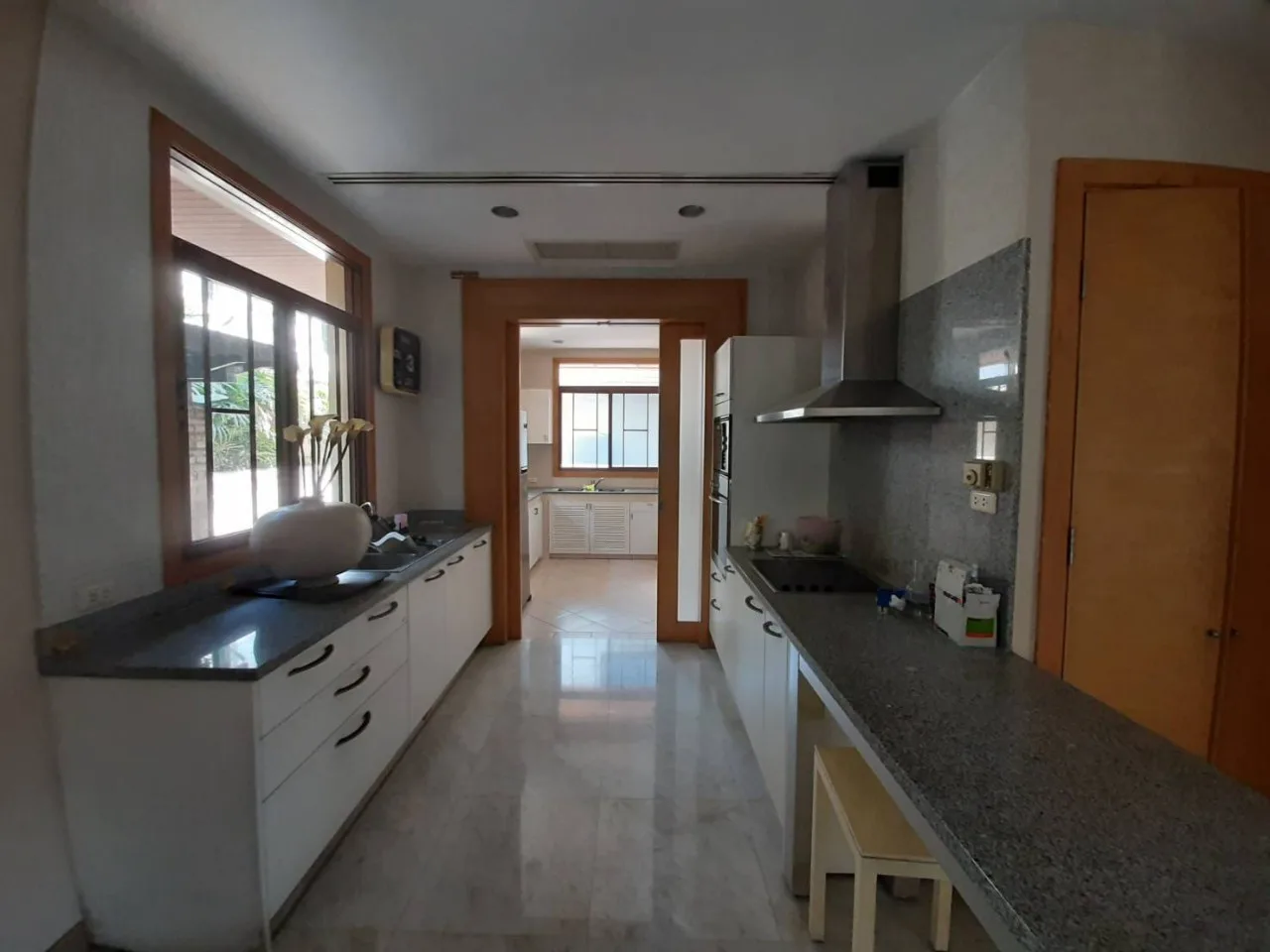 Property photos for Moobaan Narasiri Pattanakarn-srinakarindra