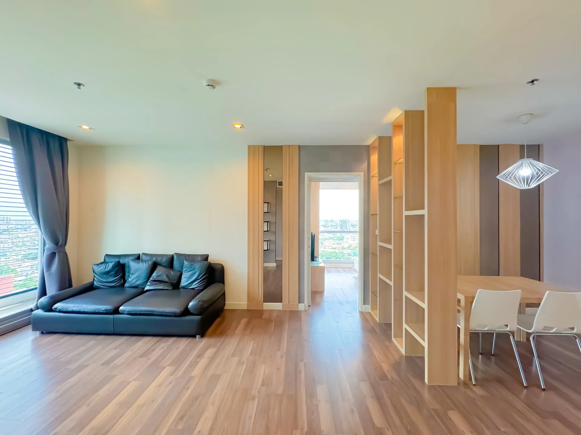 Property photos for The Room Sathorn - Taksin