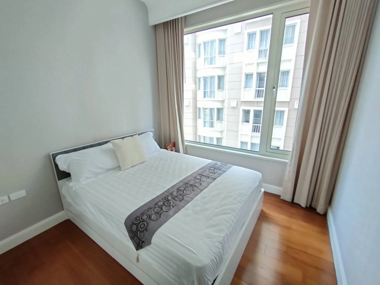 Property photos for Q Langsuan