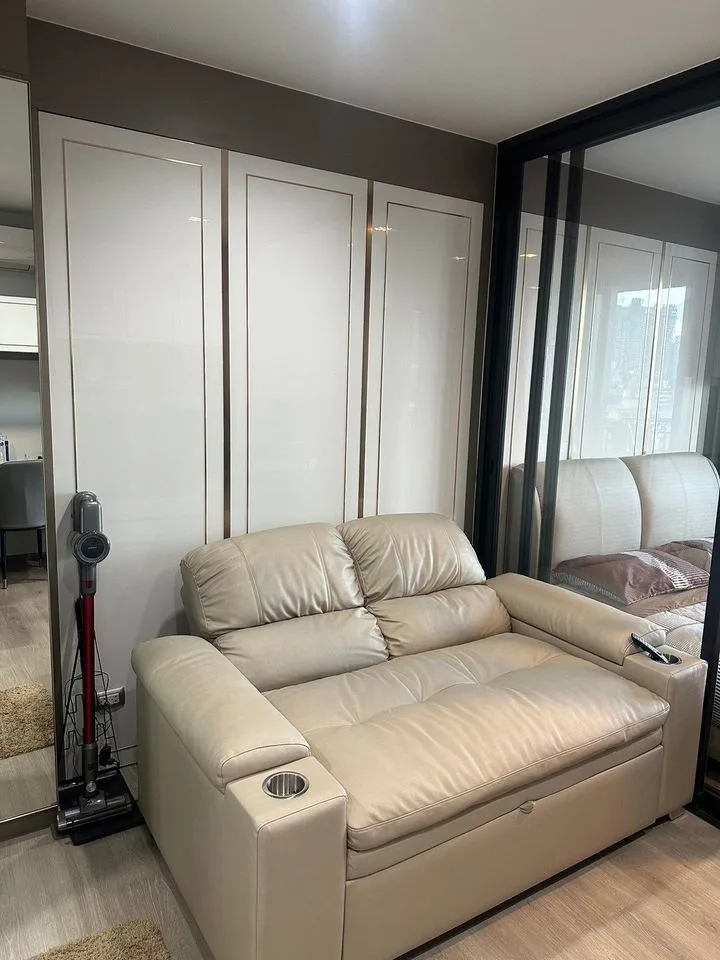 Property photos for THE LINE Phahonyothin Park