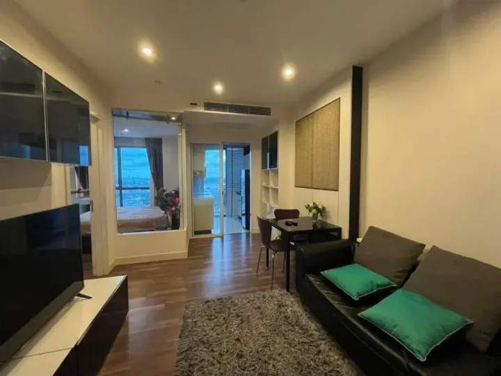 Property photos for The Room Sukhumvit 62
