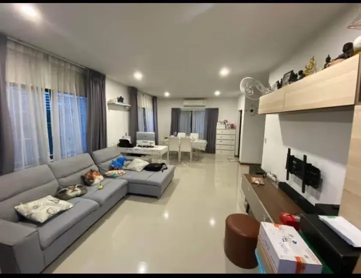 Property photos for Golden Village Bangna-kingkaew