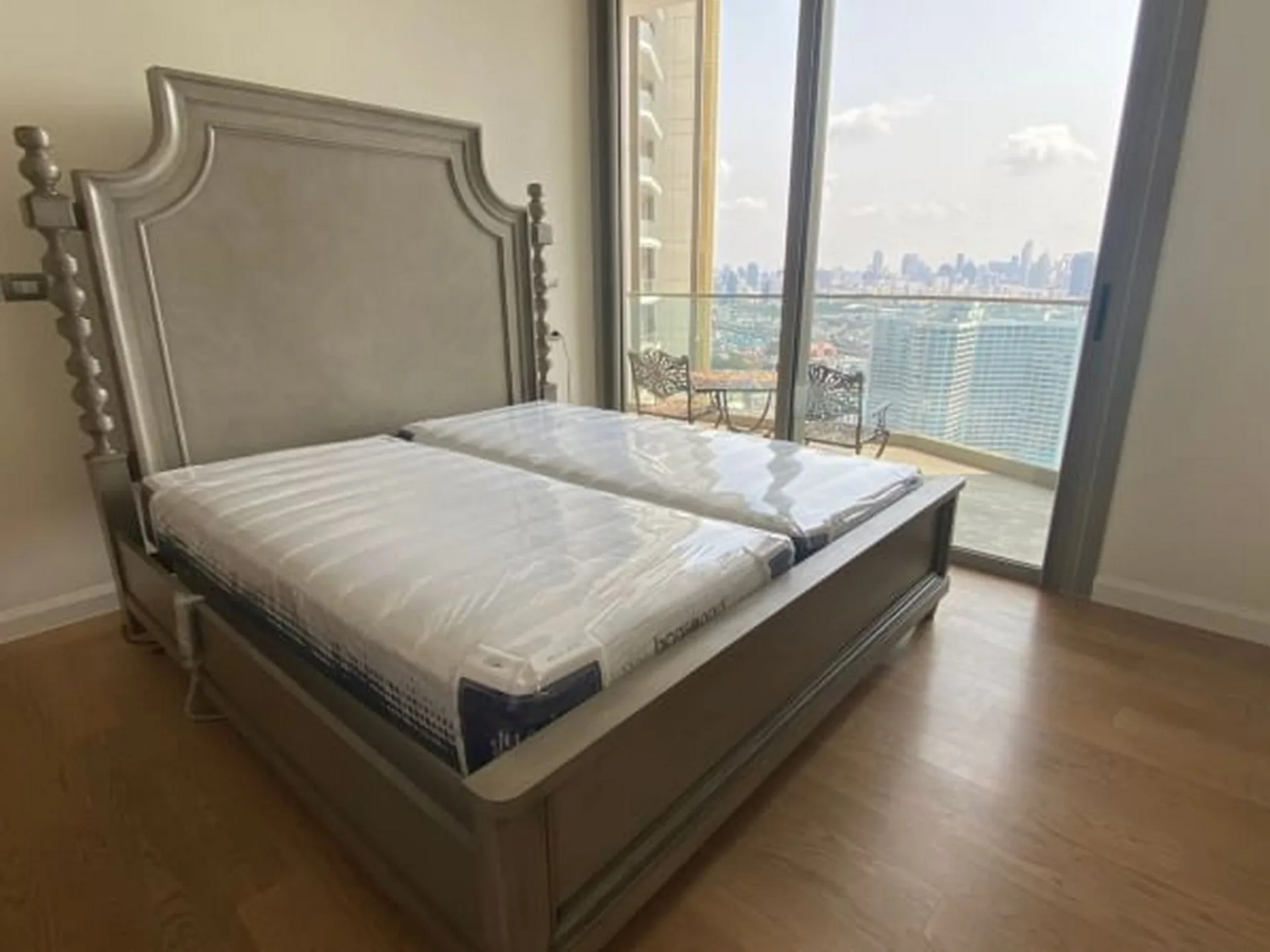 Property photos for Magnolias Waterfront Residences
