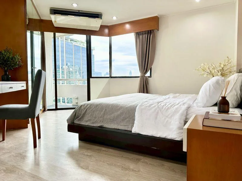 Property photos for The Royal Place 1