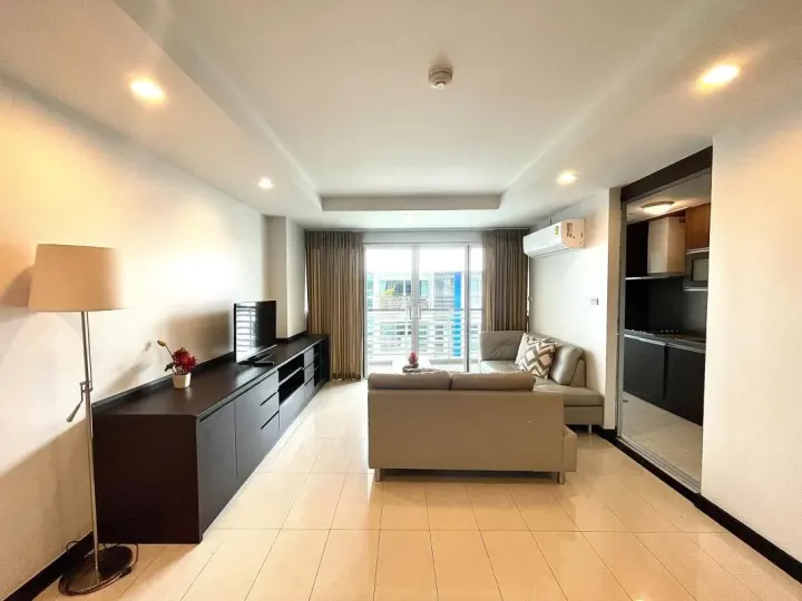 Property photos for Avenue 61