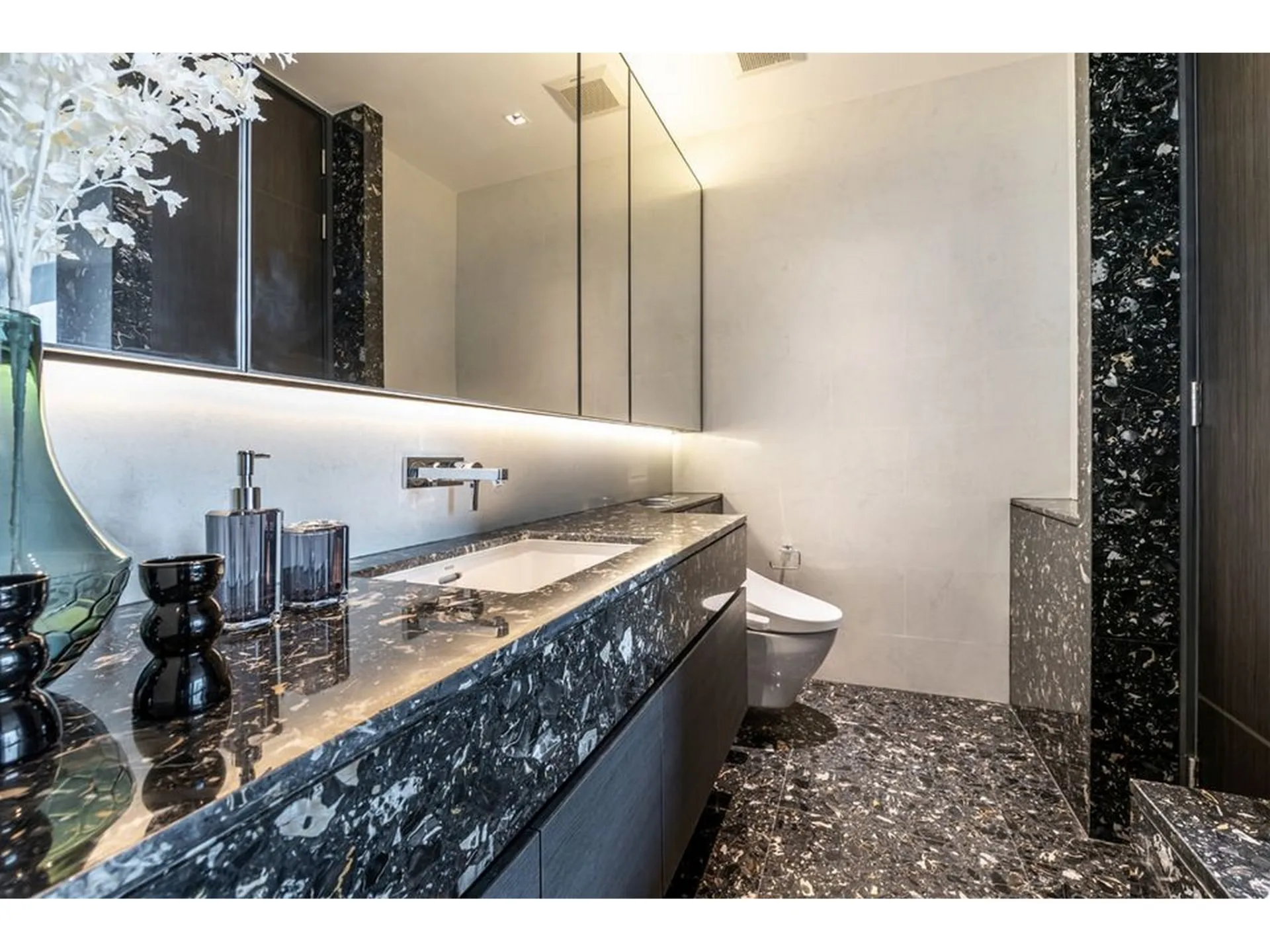 Property photos for BEATNIQ Sukhumvit 32