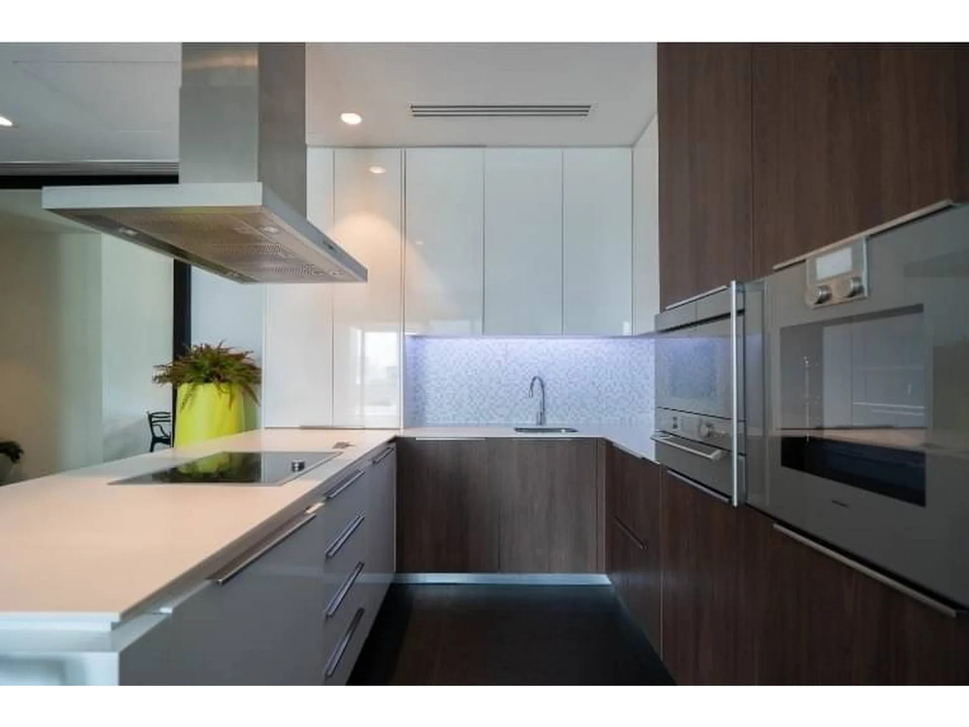 Property photos for 185 Rajadamri