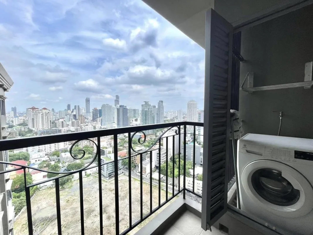 Property photos for The Crest Sukhumvit 34
