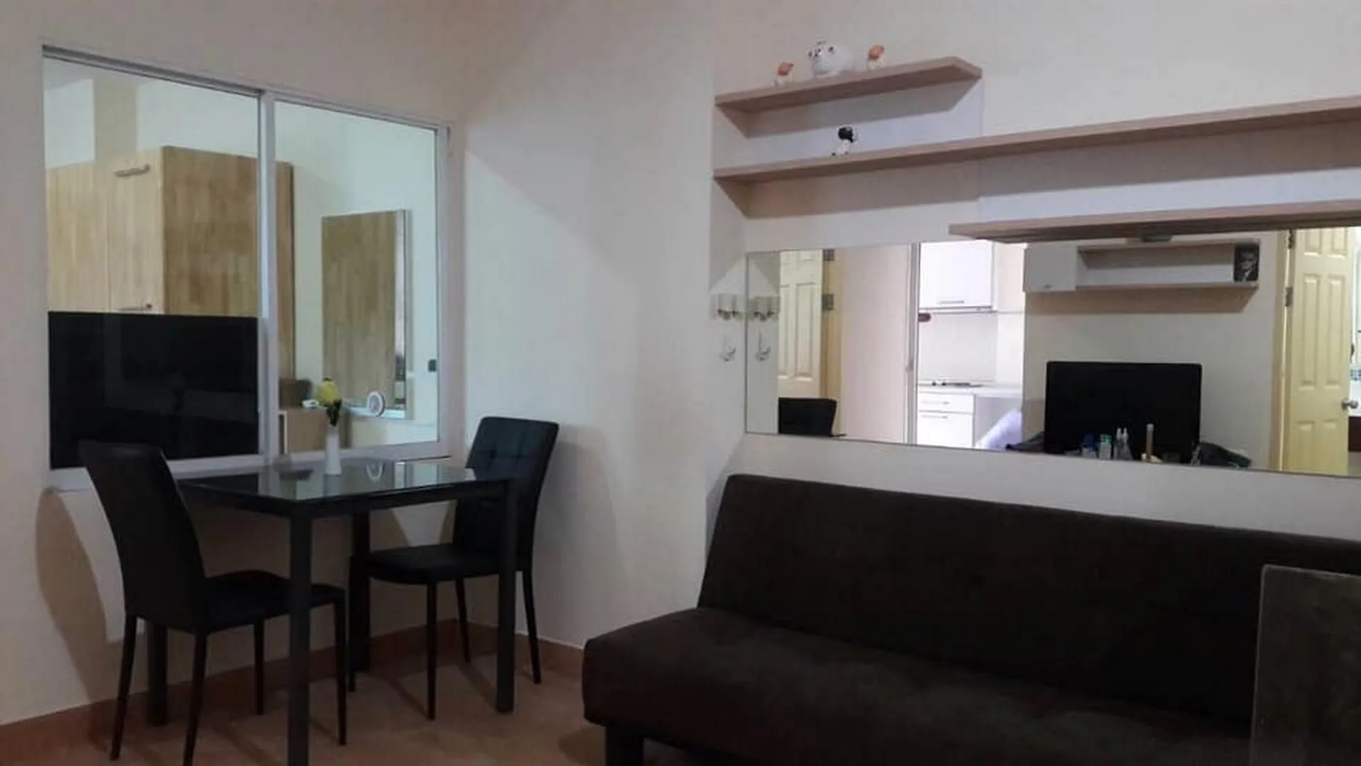 Property photos for Life @ Phahon - Ari