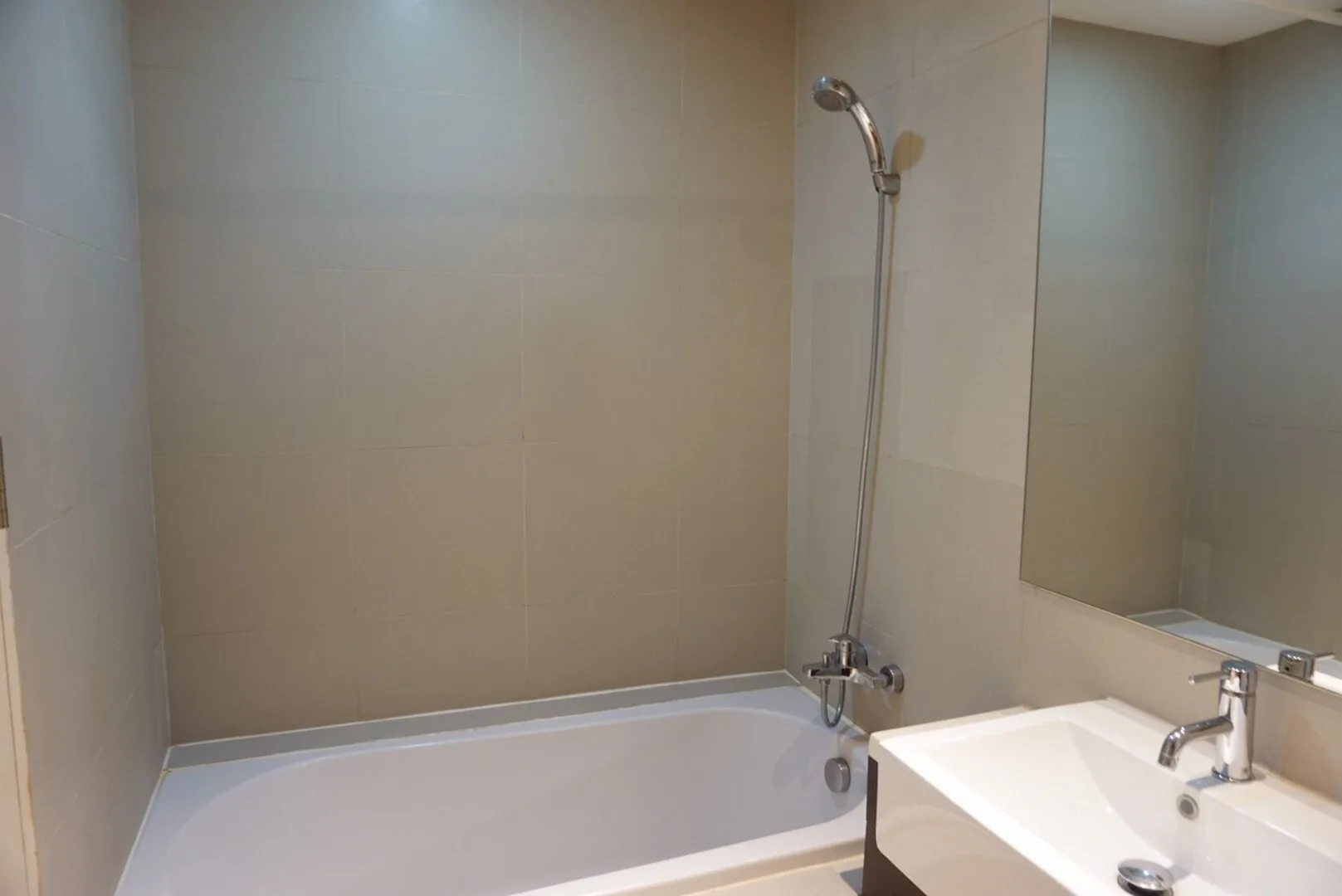 Property photos for Noble Remix