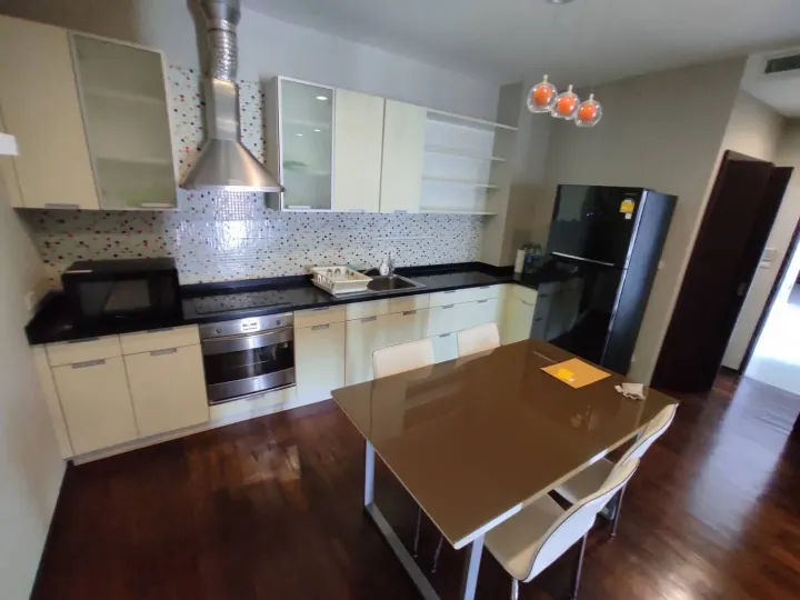 Property photos for Noble Ora