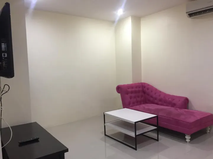 Property photos for Baan Klang Krung Resort (Ratchada 7)