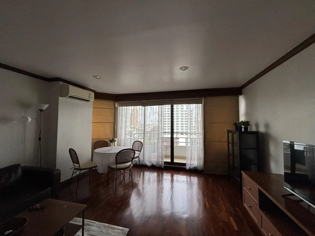 Property photos for Lake Avenue 16