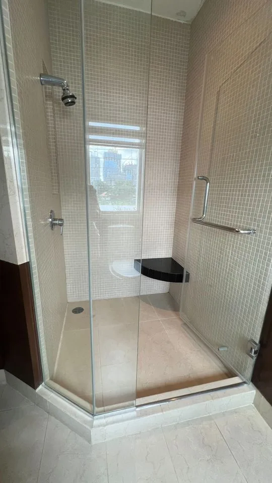 Property photos for Royal Residence Park