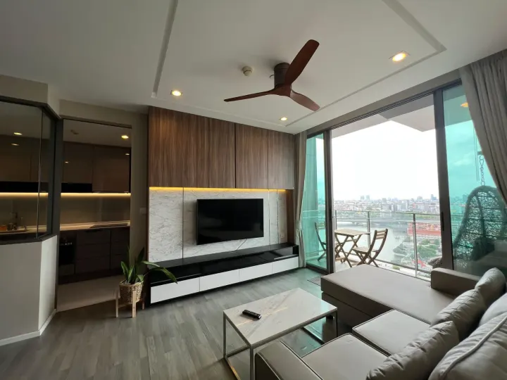 Property photos for 333 Riverside