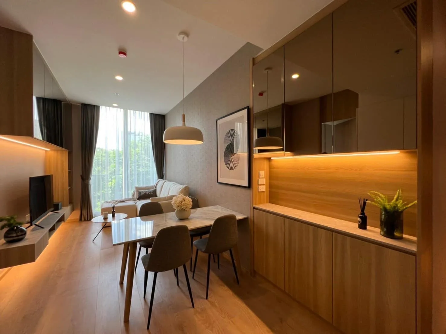 Property photos for Noble BE19