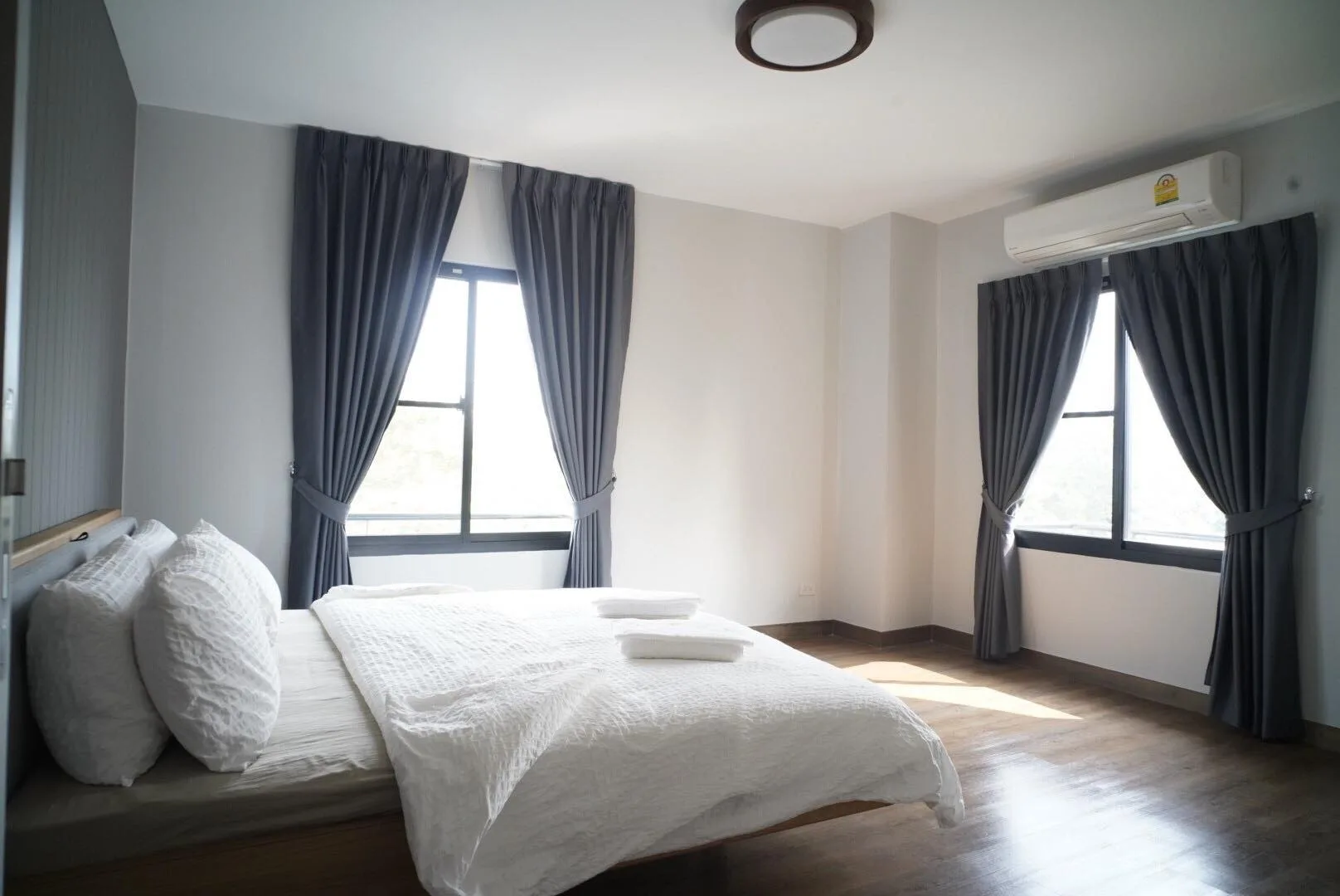 Property photos for Lily House